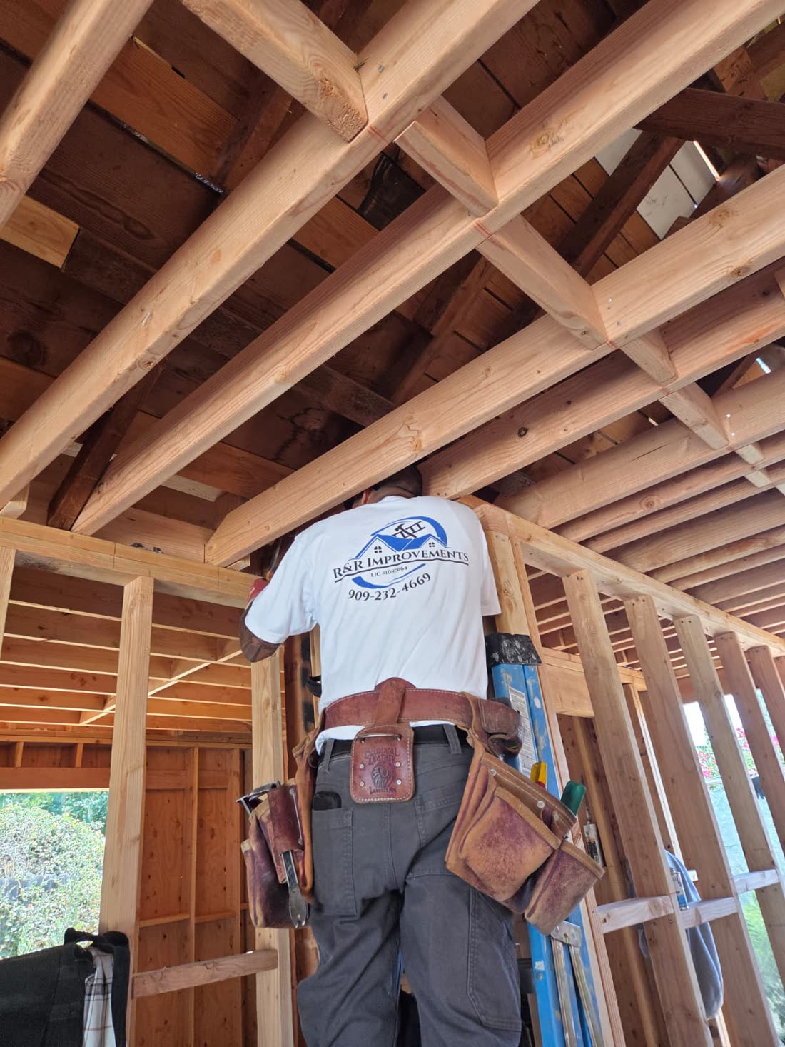 Precision cuts on site