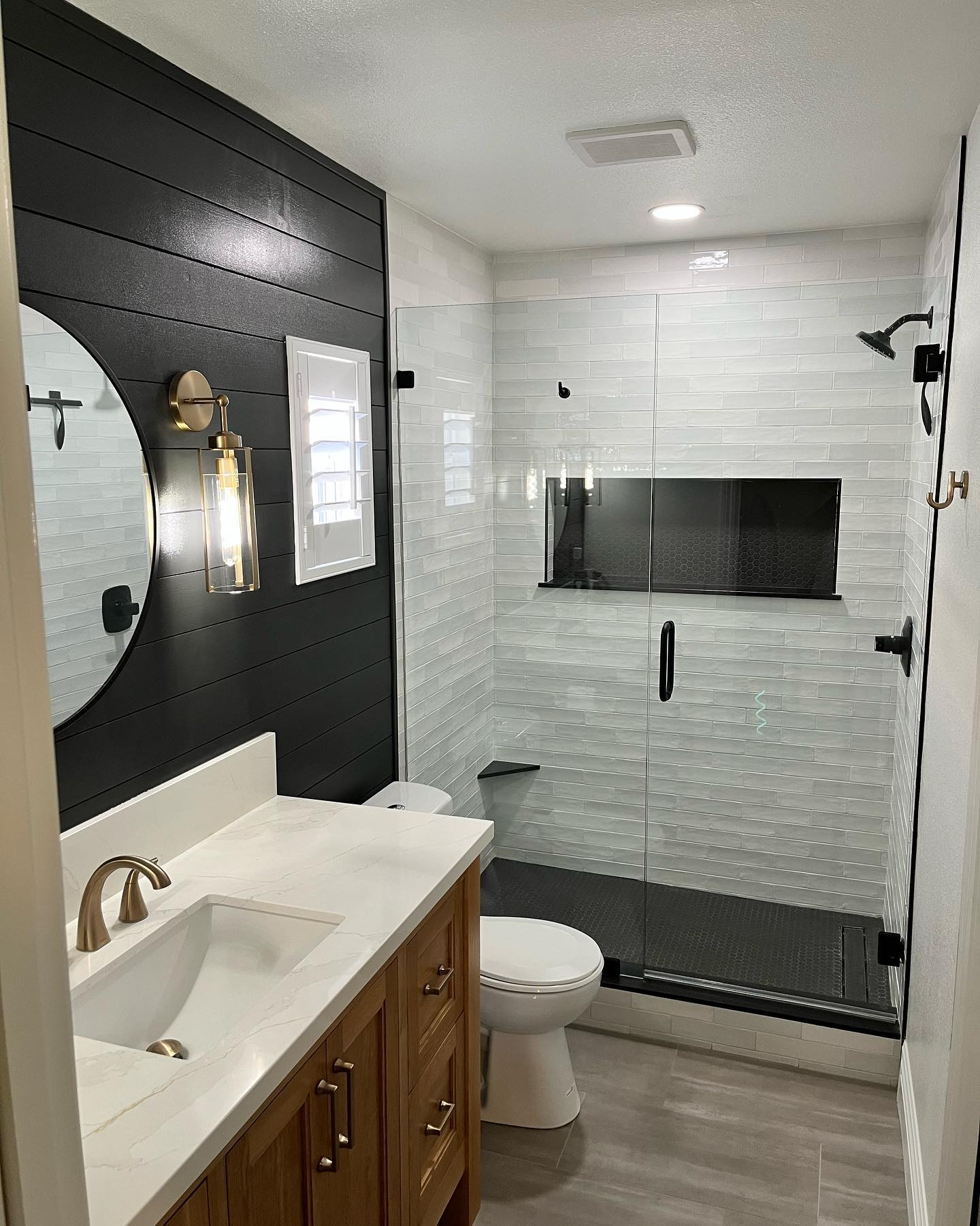 Modern bathroom